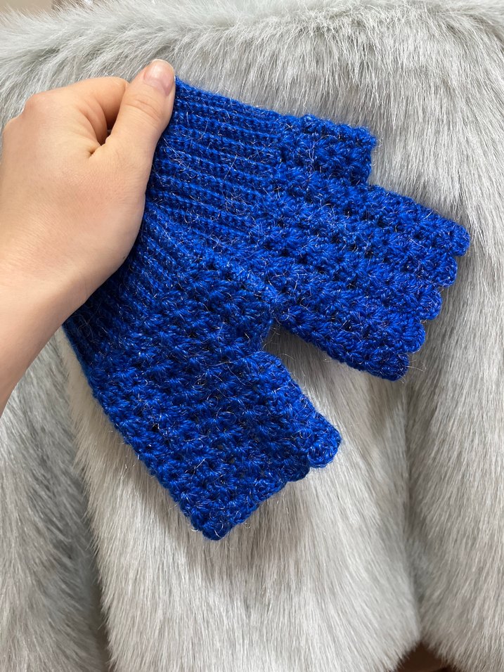 Mavi Örgü Parmaksız Kadın Eldiveni - Görsel 3