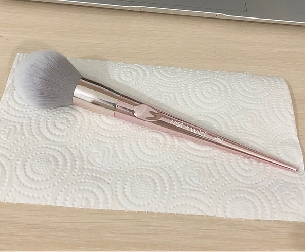 Wet n wild Wet n Wild Özel Seri Pudra Fırçası