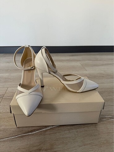 Beyaz Gelinlik Ayakkabısı
