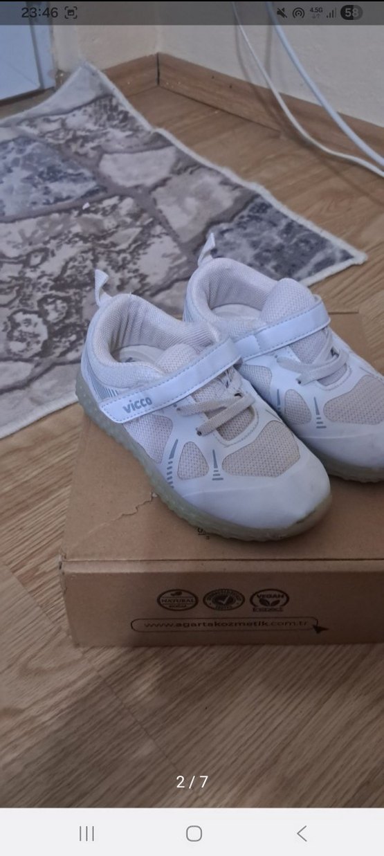 Kız Çocuk Beyaz Cırt Cırtlı Spor Ayakkabı - Görsel 2