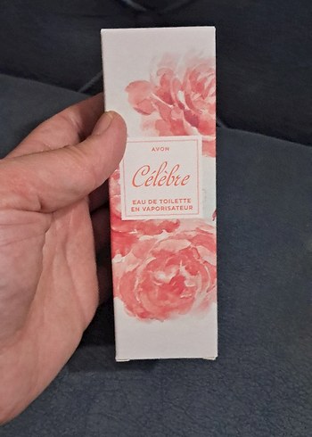 Avon Célébre Kadın Parfümü 50 ml - Görsel 4