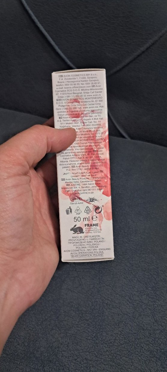 Avon Célébre Kadın Parfümü 50 ml - Görsel 3