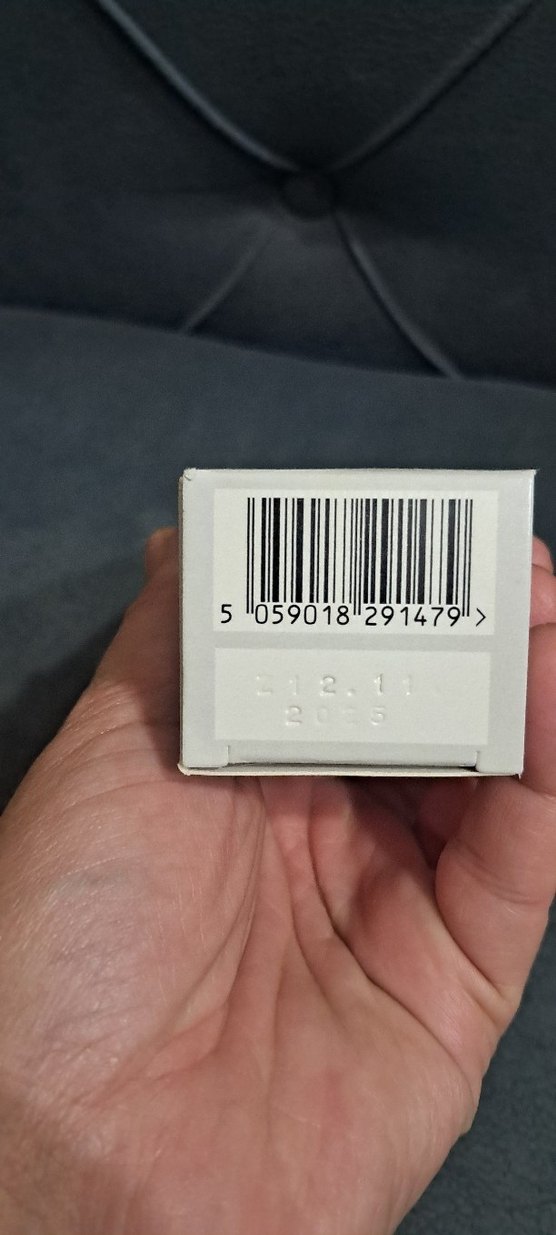 Avon Célébre Kadın Parfümü 50 ml - Görsel 2