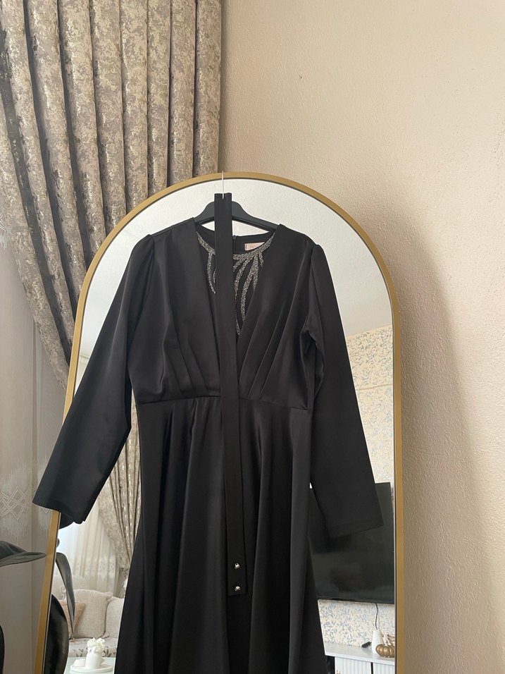 Siyah Uzun Kollu V Yakalı Uzun abiye Elbise - Görsel 2