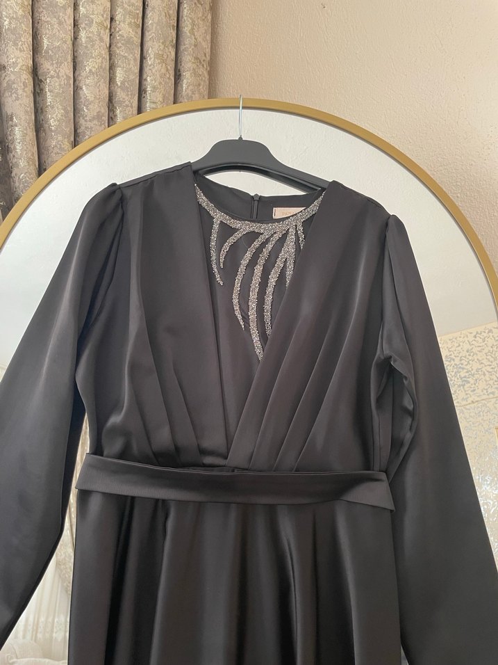 Siyah Uzun Kollu V Yakalı Uzun abiye Elbise - Görsel 3