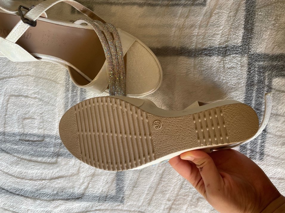 Beyaz Dolgu Topuklu Kadın Abiye Ayakkabı - Görsel 3