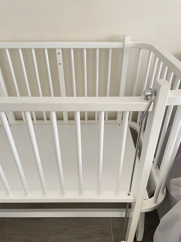 Beyaz Sallanan Bebek Beşiği - Görsel 4