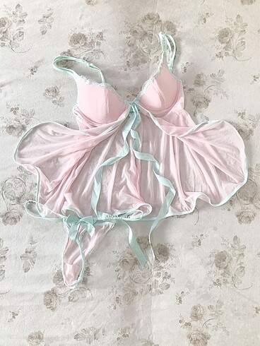 s Beden ten rengi Renk Victoria?s secret pudra pembe-bebek mavisi detaylı babydoll