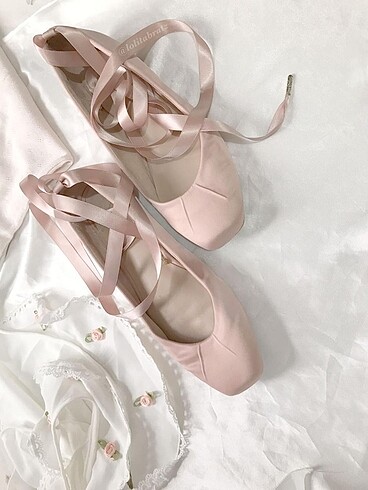 Diğer Lolita saten pointe kurdeleli bağlamalı balerin babet