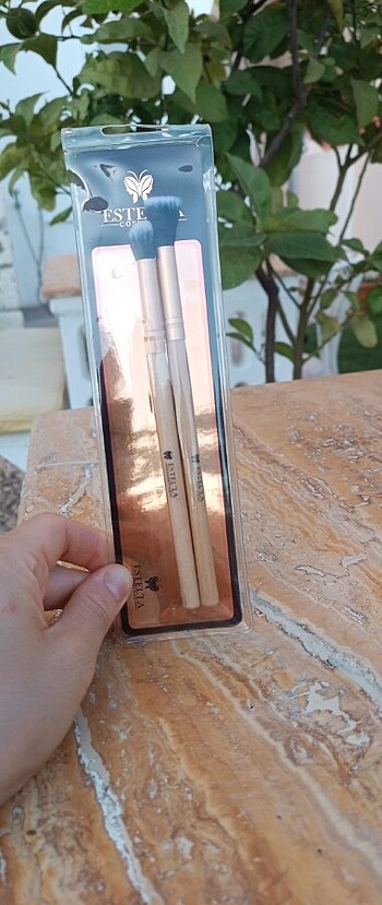 Makyaj fırçası