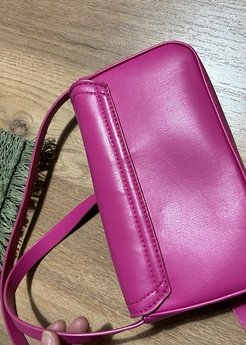 Pembe Deri Kadın Çanta Tokalı - Görsel 3