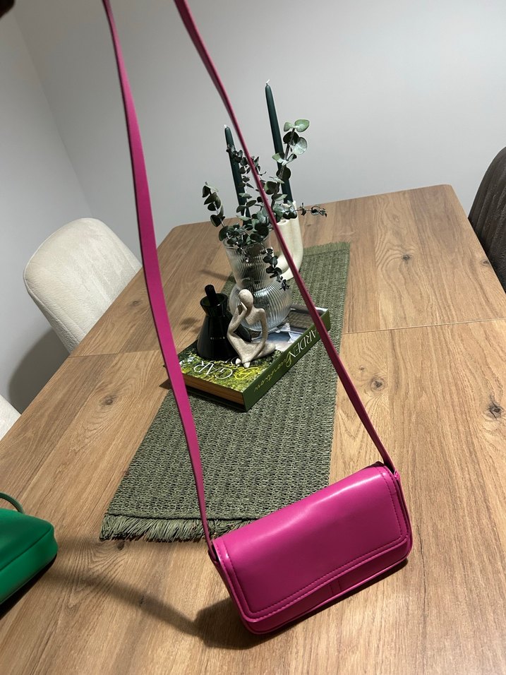 Pembe Deri Kadın Çanta Tokalı - Görsel 2