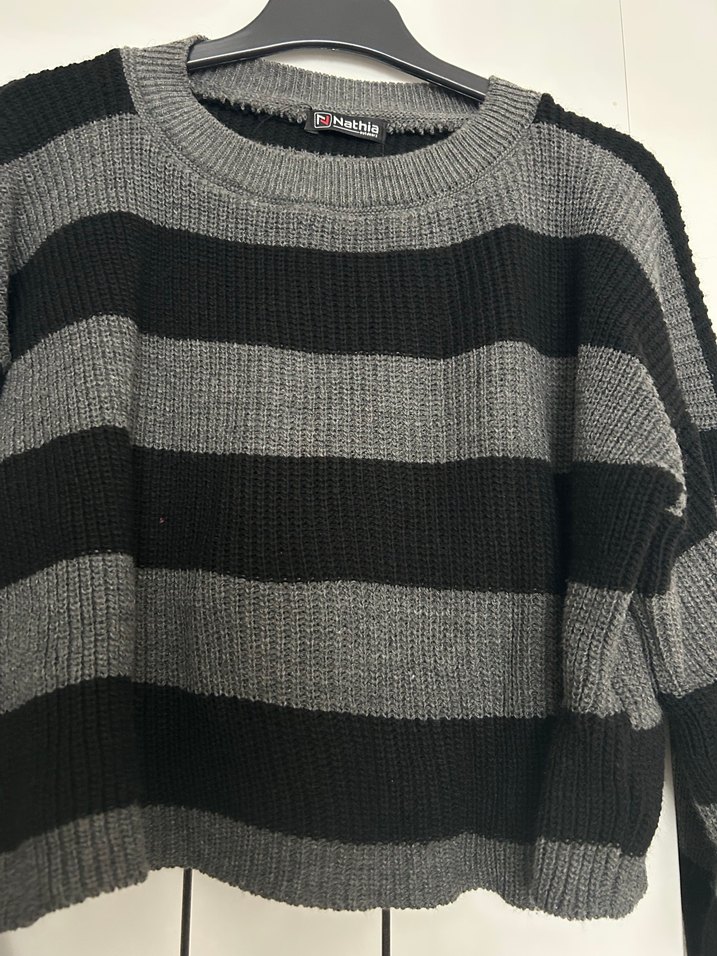 Gri Siyah Çizgili Örgü Kadın Kazak - Görsel 2