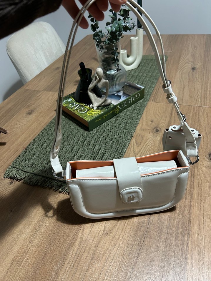 Matmazel Beyaz Deri Kadın Omuz Çantası - Görsel 5