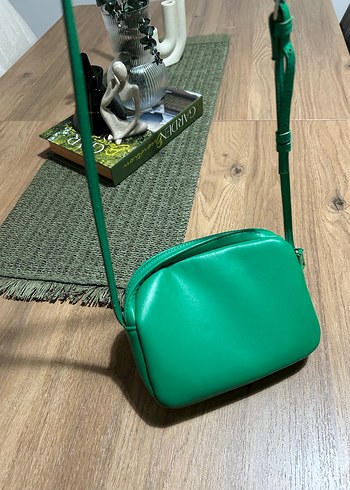 Pull& bear Yeşil Deri Kadın Çapraz Çanta - Görsel 5