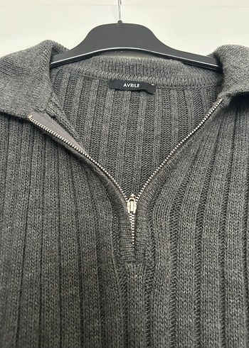 Gri Yarım Fermuarlı Yün Kadın Kazak - Görsel 3