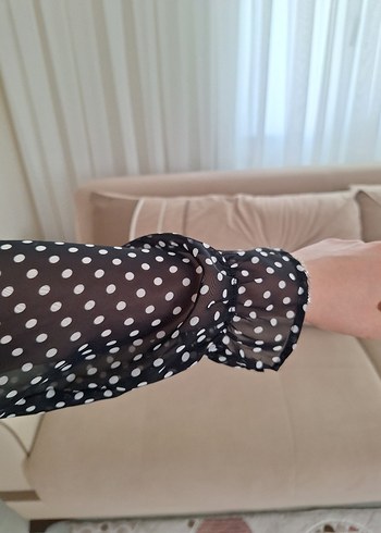 36 Beden Uzun Kollu Puantiyeli Midi Elbise