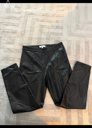 Kadın Siyah Deri Kemerli Midi Pantolon - Görsel 2