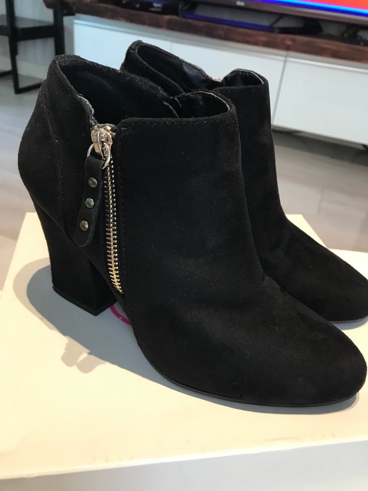 Siyah  Süet Topuklu Bot - Görsel 4