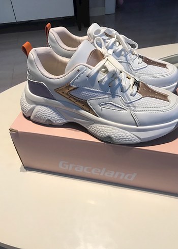 Kadın Beyaz Bağcıklı Desenli Spor Ayakkabı - Görsel 4