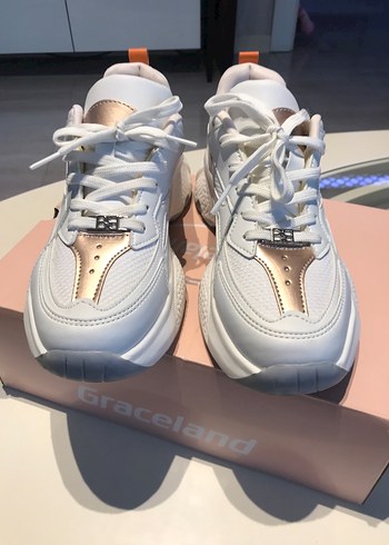 Kadın Beyaz Bağcıklı Desenli Spor Ayakkabı - Görsel 2