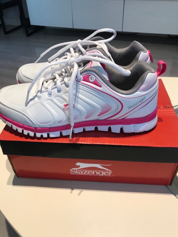 Slazenger Beyaz Renkli Kadın Spor Ayakkabı - Görsel 5