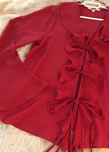 Kırmızı Volanlı Kadın Bluz, V Yaka, Uzun Kollu - Görsel 6