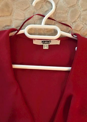 Kırmızı Volanlı Kadın Bluz, V Yaka, Uzun Kollu - Görsel 8