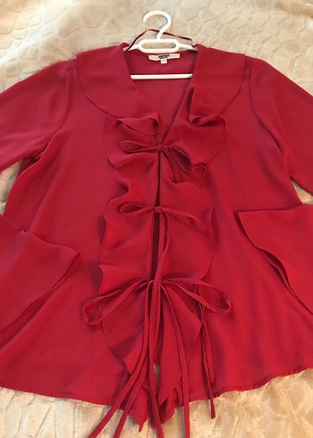 Kırmızı Volanlı Kadın Bluz, V Yaka, Uzun Kollu - Görsel 10