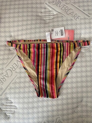 Penti bikini altı