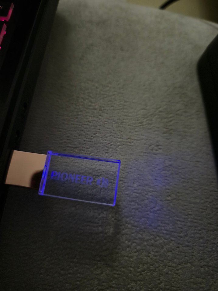 Pioneer USB Bellek mavi ışıklı 32gb - Görsel 2