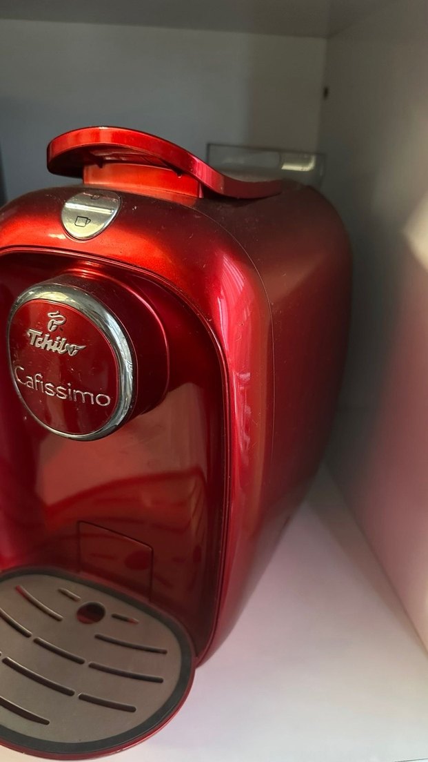Kırmızı Tchibo Cafissimo Kahve Makinesi - Görsel 2