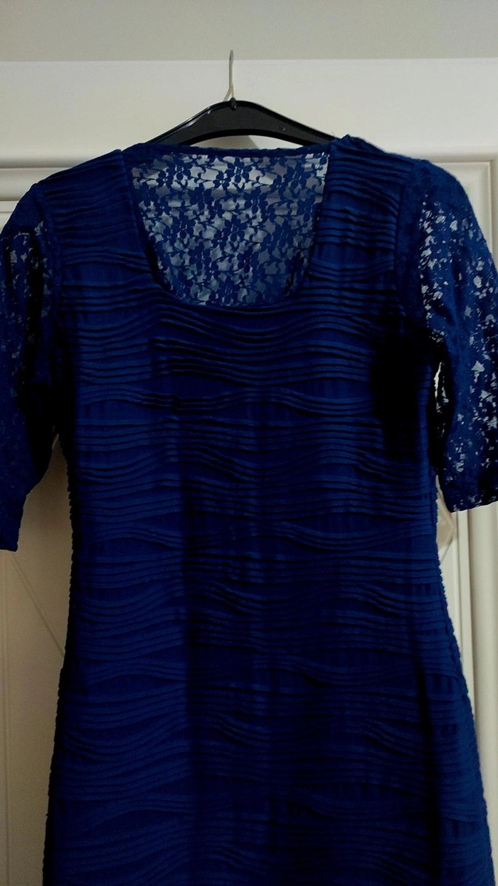 Lacivert Dantelli Midi Elbise
38/40 uyumlu - Görsel 4