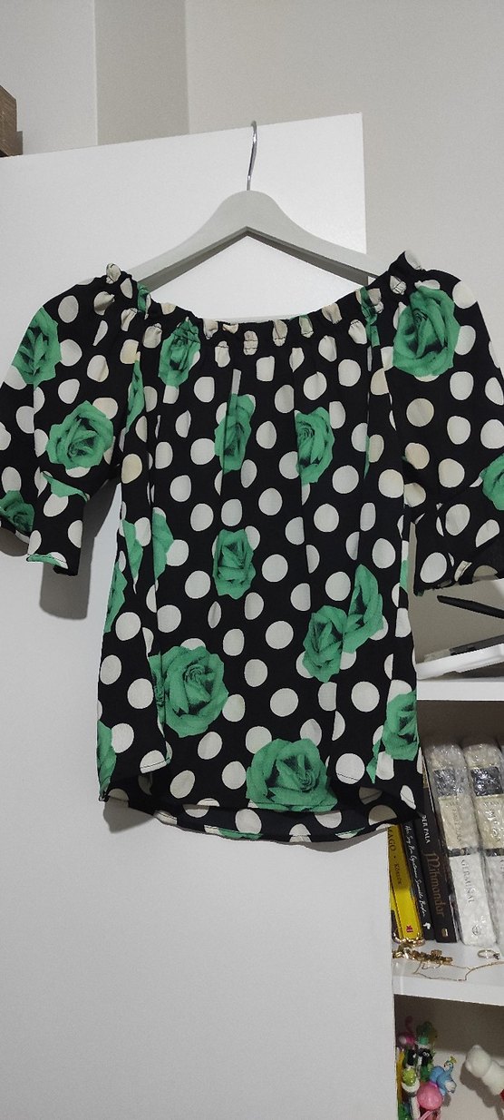 Yeşil Çiçekli Puantiyeli  Bluz - Görsel 2