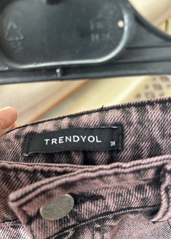 Trendyol & Milla Bol Kesim Batik Desenli Kahverengi Kot Etek