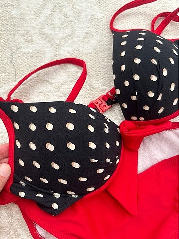 m Beden Kırmızı bikini takımı