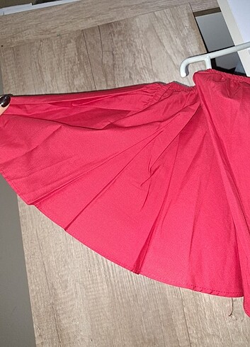 Trendyol & Milla kırmızı Madonna yaka büstiyer bluz s/m uyumlu , hiç giyilmedi. (