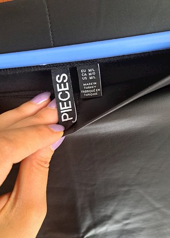 Pieces Pieces Siyah Deri Mini Etek