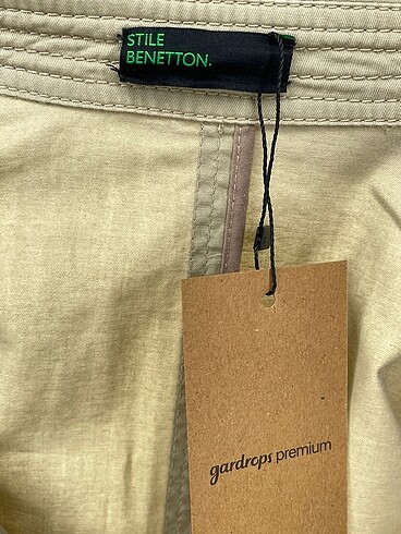 42 Beden çeşitli Renk Benetton Trenchcoat %70 İndirimli.