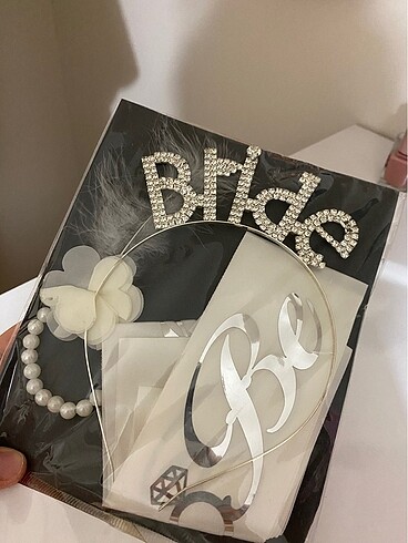Bride tacı