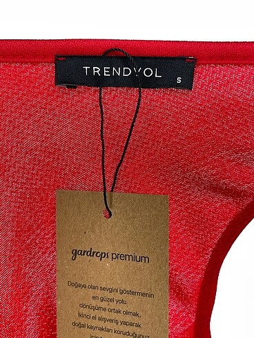 s Beden kırmızı Renk Trendyol & Milla Kısa Elbise %70 İndirimli.