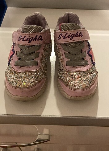 23 Beden Skechers ışıklı ayakkabı