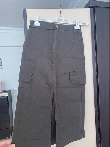 LC Waikiki Asker yesili etek