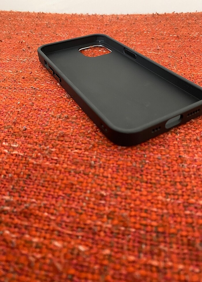 İPhone 13 6.1 Kılıf - Görsel 2