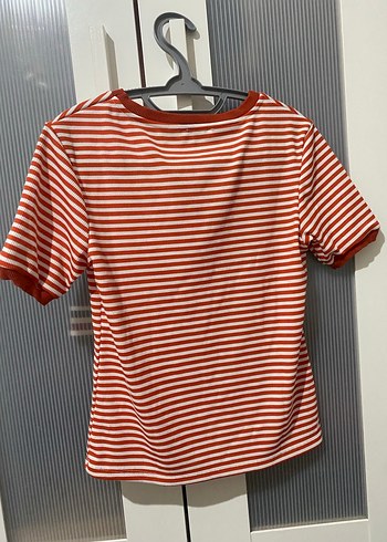 Kırmızı Çizgili Kadın Kısa Kollu Tişört - Görsel 2