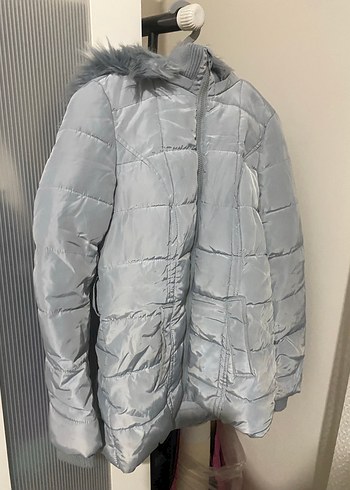 Gri Kadın Kışlık Kürklü Mont
pazarlık payı vardır - Görsel 2