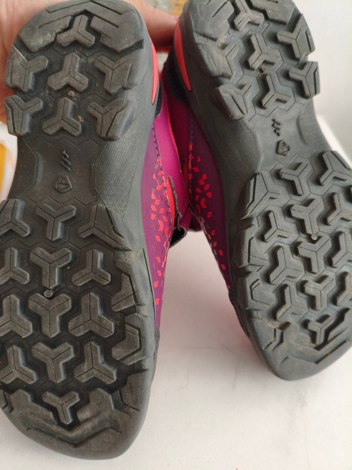 Decathlon Kız Çocuk Renkli Cırt Cırtlı şu geçirmez Ayakkabı - Görsel 4