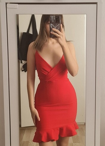 TrendyolMilla Kırmızı Sırtı Açık Elbise