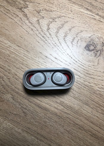 Gri JBL Kablosuz Kulaklık - Görsel 2