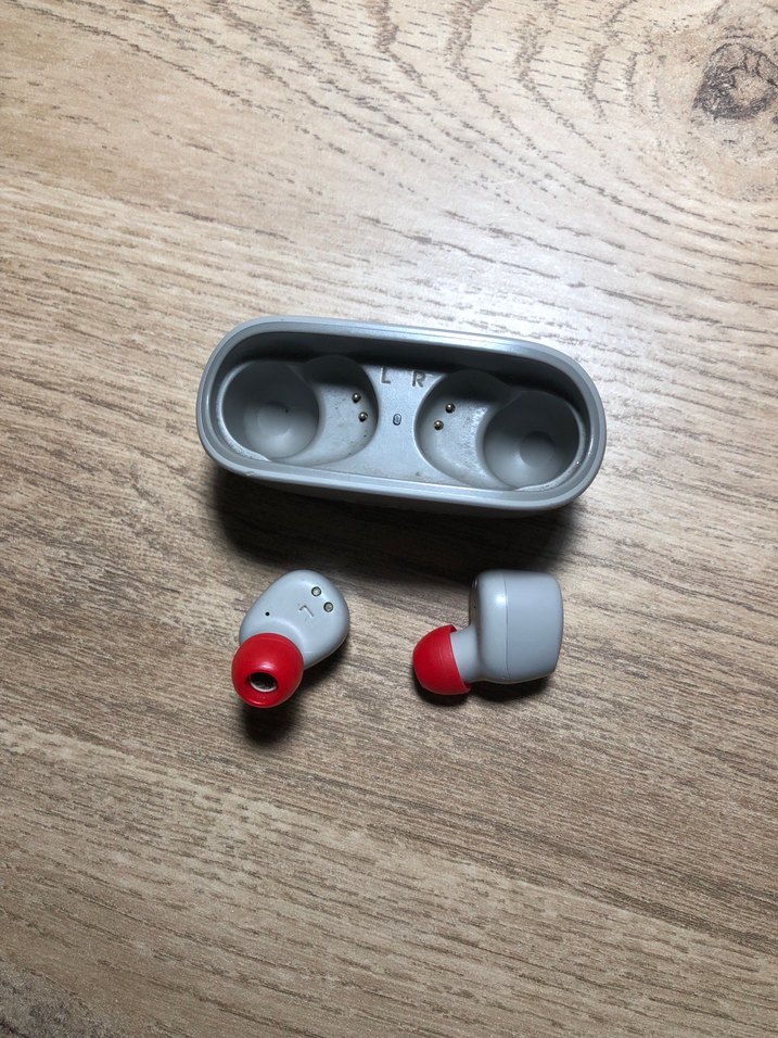 Gri JBL Kablosuz Kulaklık - Görsel 3